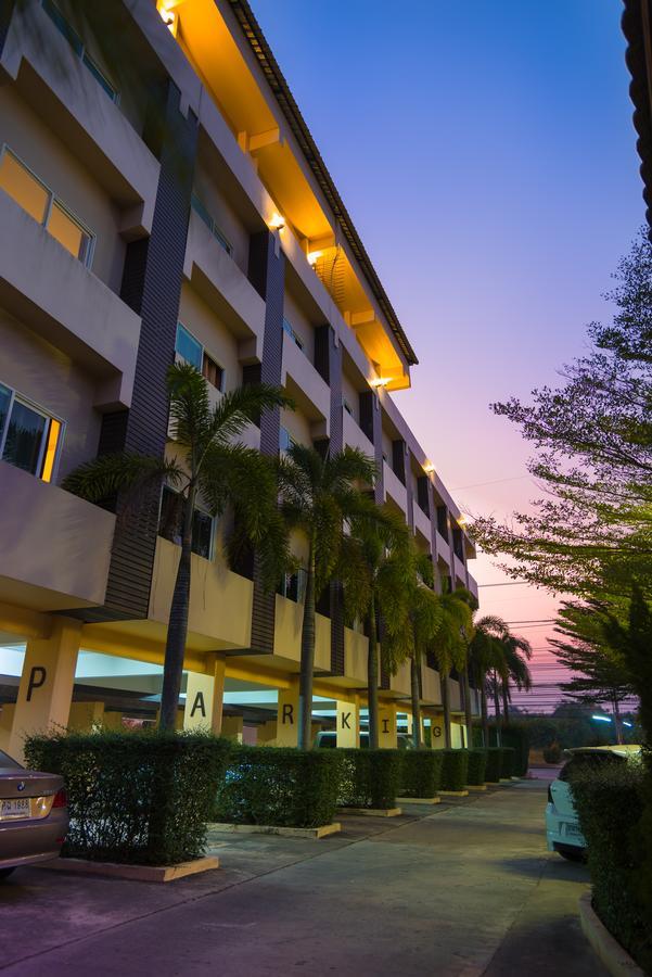 Hotel The Square Rayong Extérieur photo