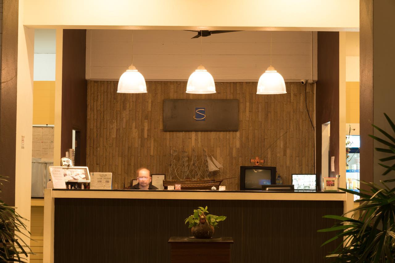 Hotel The Square Rayong Extérieur photo